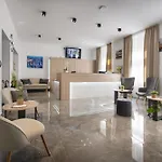 Otel Season Three Stars Prag