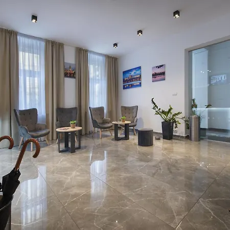 Hotell Season Three Stars