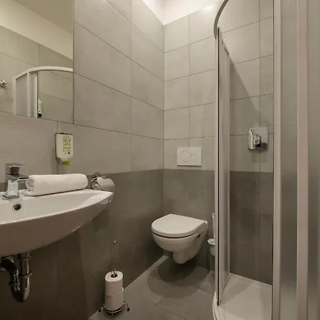 Hotell Season Three Stars 3*