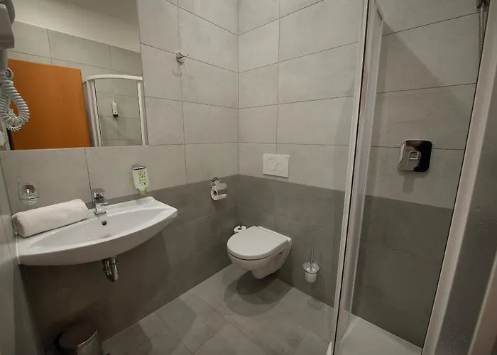 Hotel Season Three Stars Praga